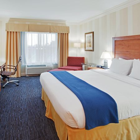 Holiday Inn Express Hotel & Suites Santa Cruz By Ihg Exteriér fotografie