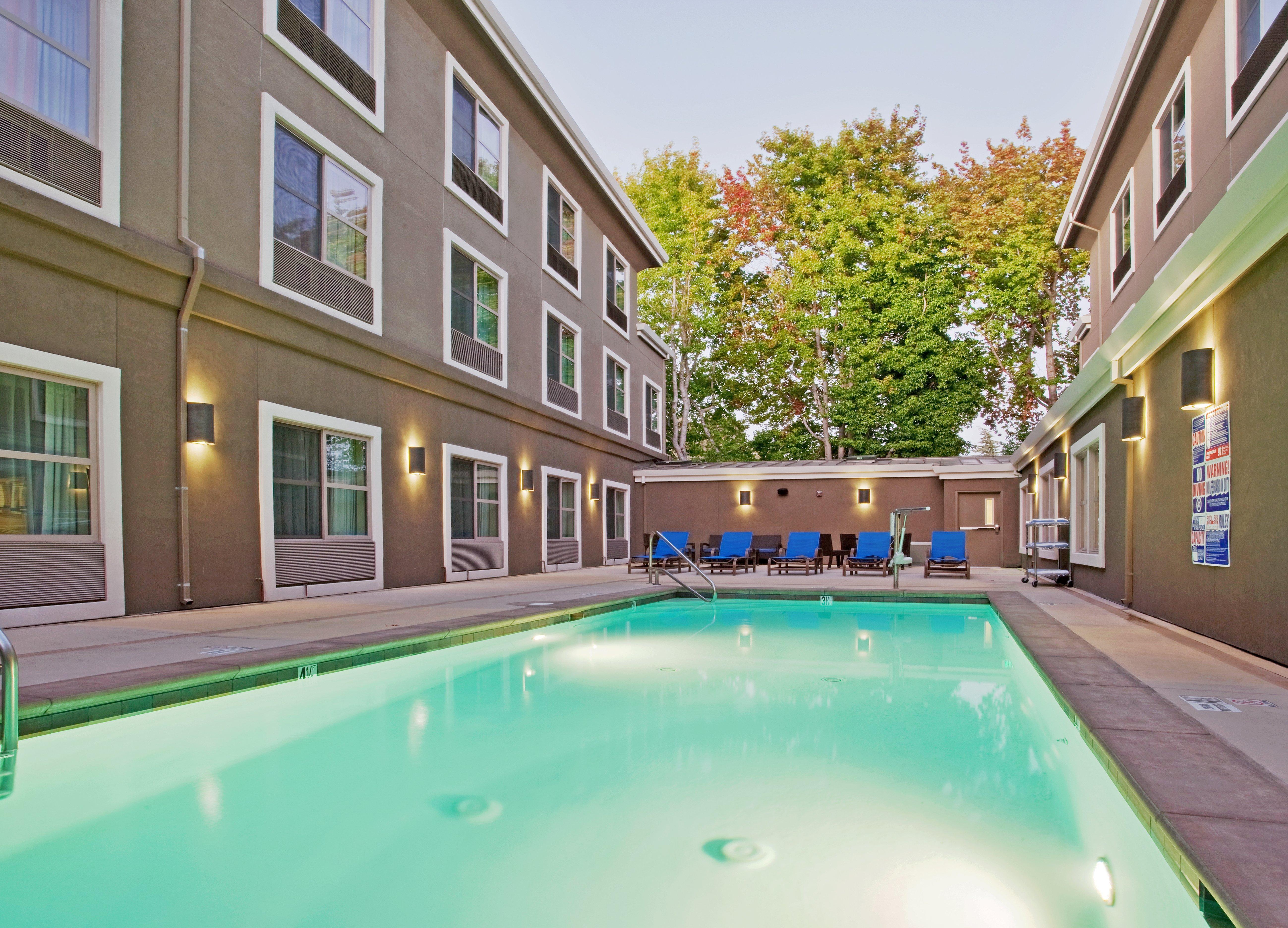 Holiday Inn Express Hotel & Suites Santa Cruz By Ihg Exteriér fotografie