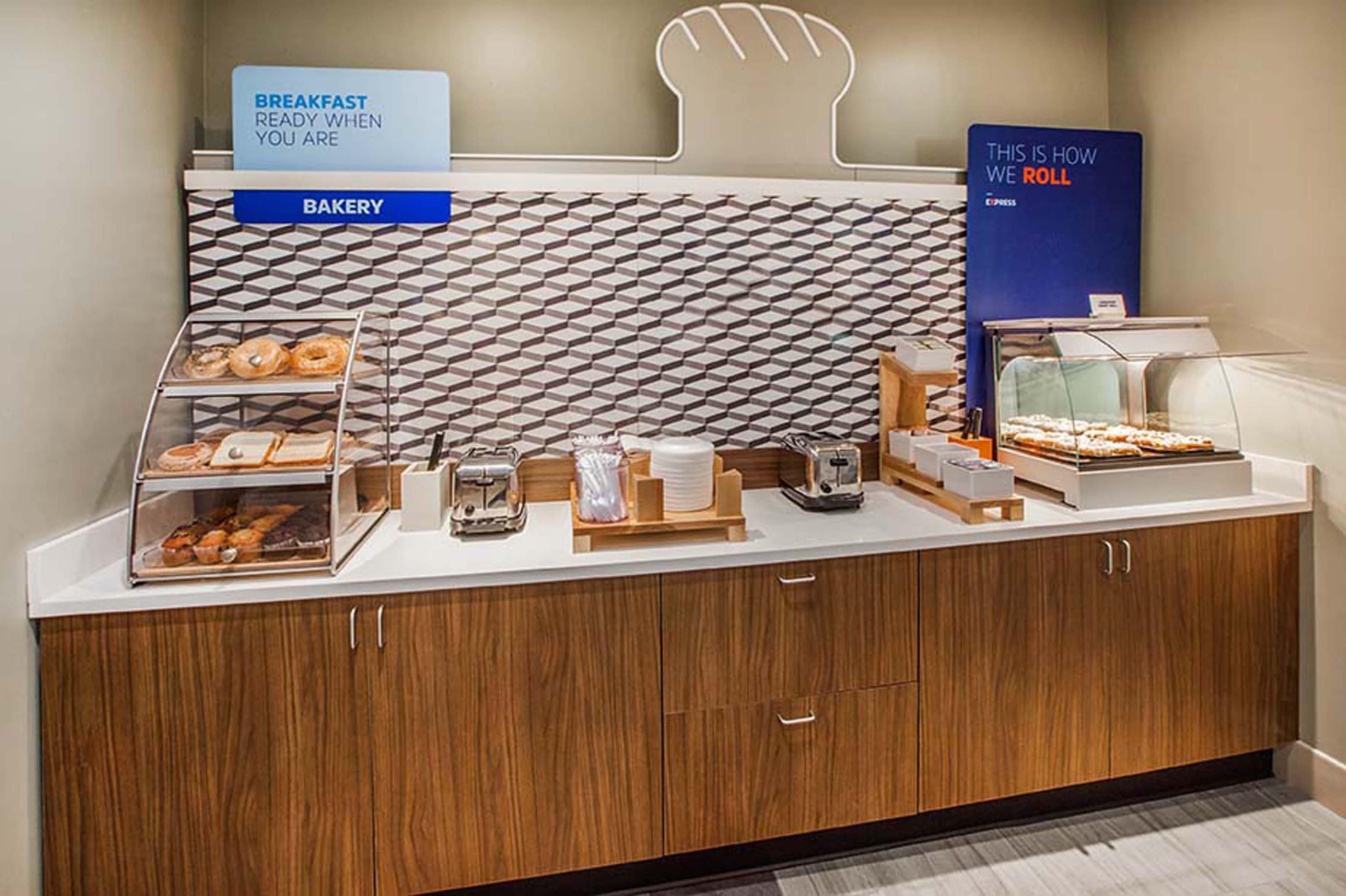 Holiday Inn Express Hotel & Suites Santa Cruz By Ihg Exteriér fotografie